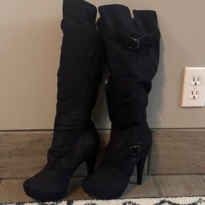 Birthday sale today only 1/28!Elegant Black Knee-High Women's Boots